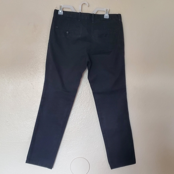 Gap Modern Khakis in Slim Fit Black Slacks - Picture 3 of 5